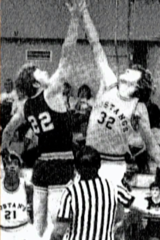 At 15 he sprouted to 6–foot-6 and reached 6-foot-10 in the fall of his senior year. Dominating the court by then, Perdue averaged 25 points and 18 rebounds per game for the Mustangs in his final year. That earned him high school All-American status and All-Southern first-team team recognition. (Image for SpaceCoastDaily.com Sports)